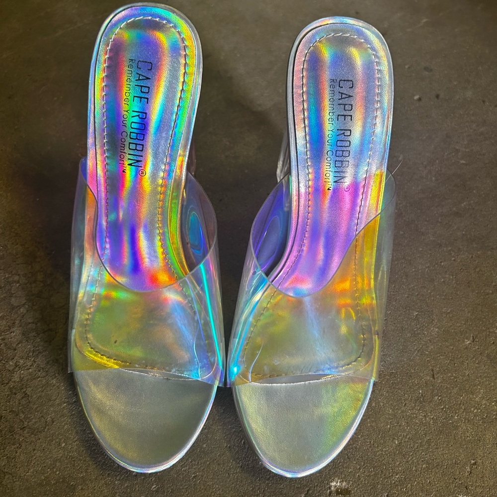 Translucent High Heels - Picture 4 of 6